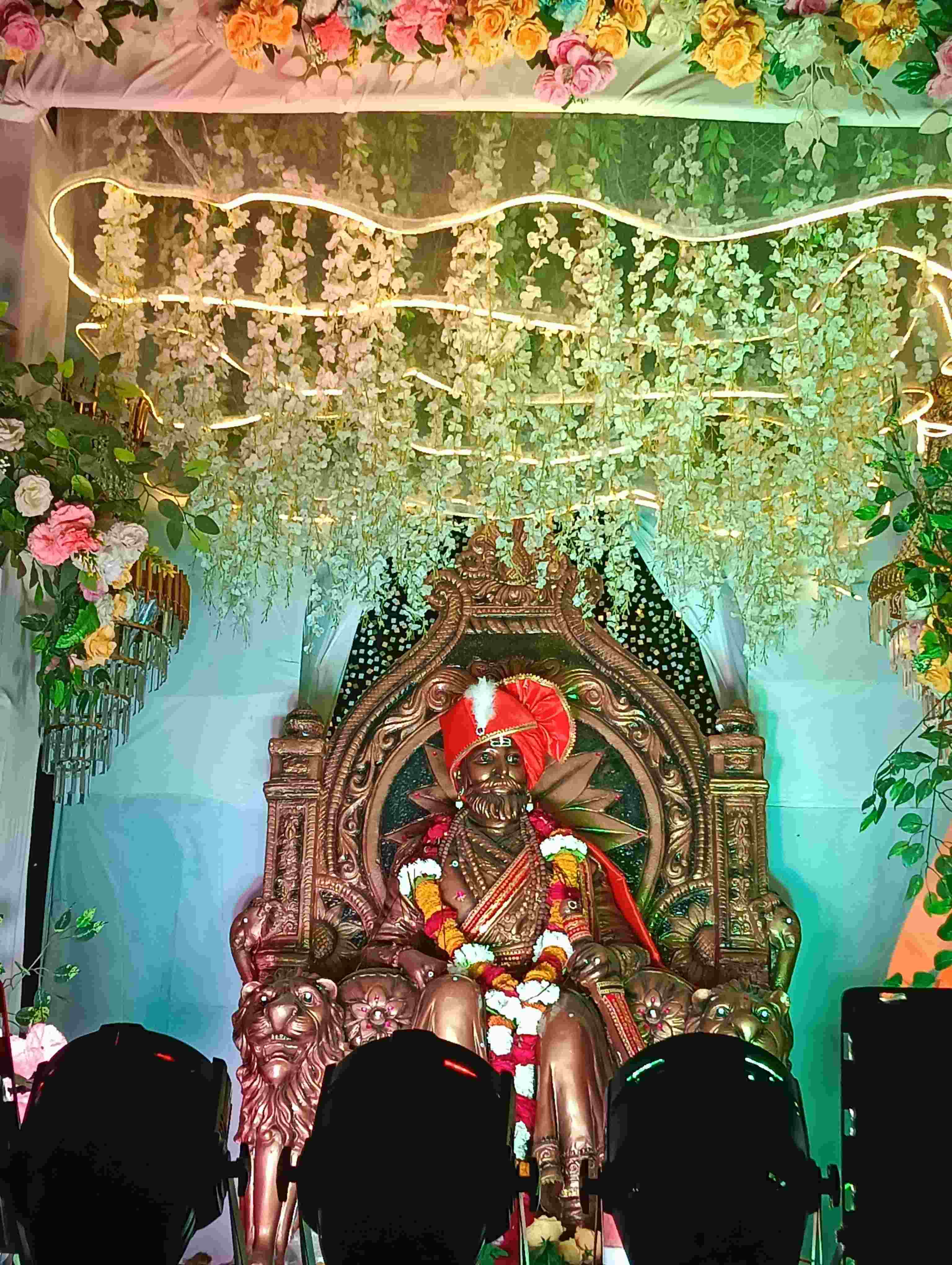 छत्रपती शिवाजी महाराज जयंती प्रीत्यर्थ अल्लिपूर येथे छावा सेना मित्र परिवाराच्या वतीने भव्य शोभायात्रेचे आयोजन 